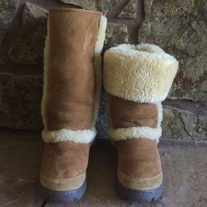 UGG- Sunburst Tall